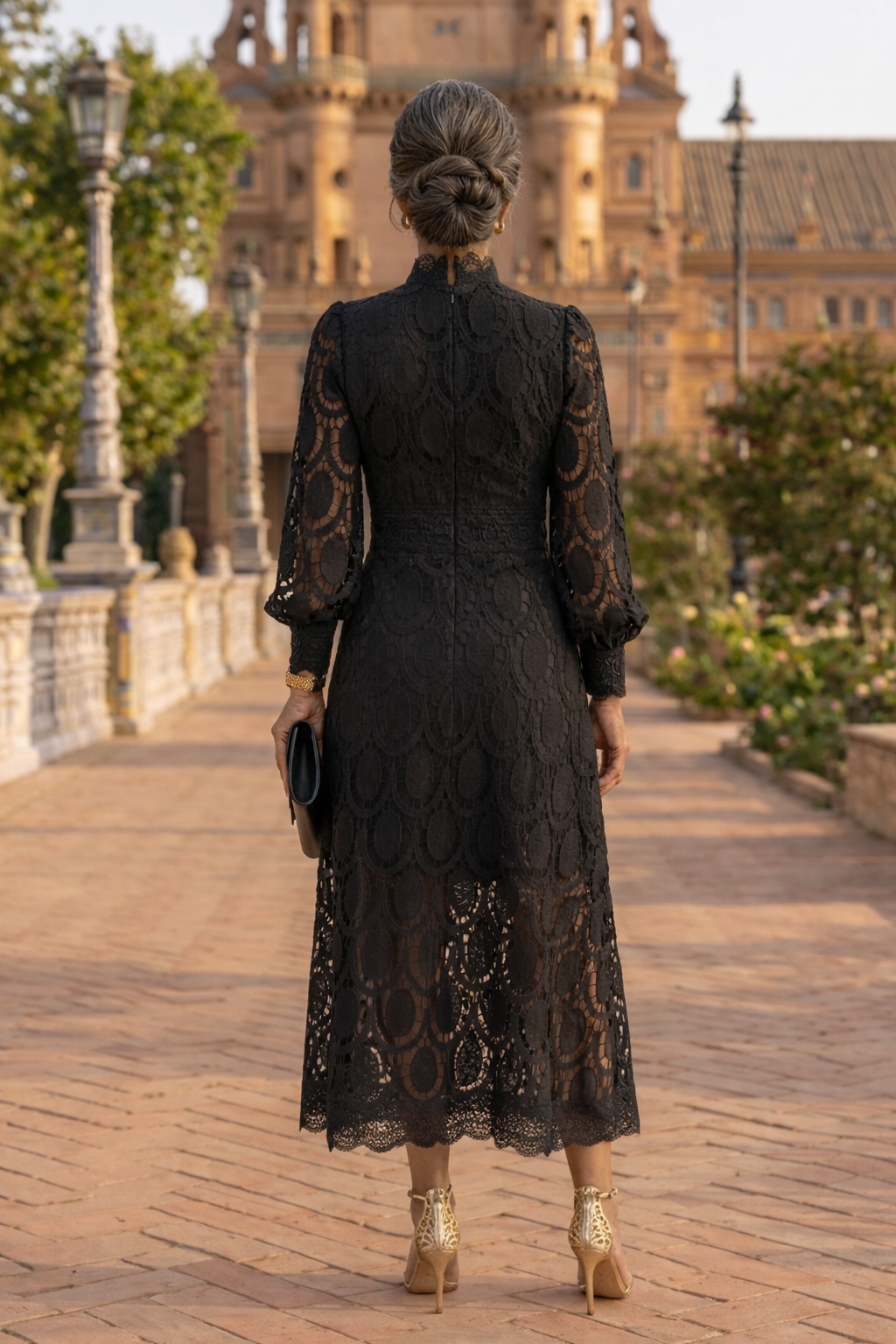 Rosa - Vestido de Encaje Clásico